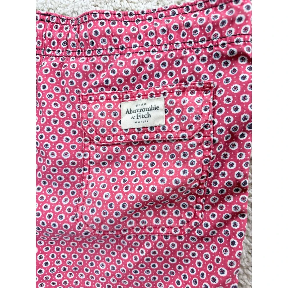 Abercrombie & Fitch Swim Trunks Mens Medium Pink Excellent Floral Board Shorts
